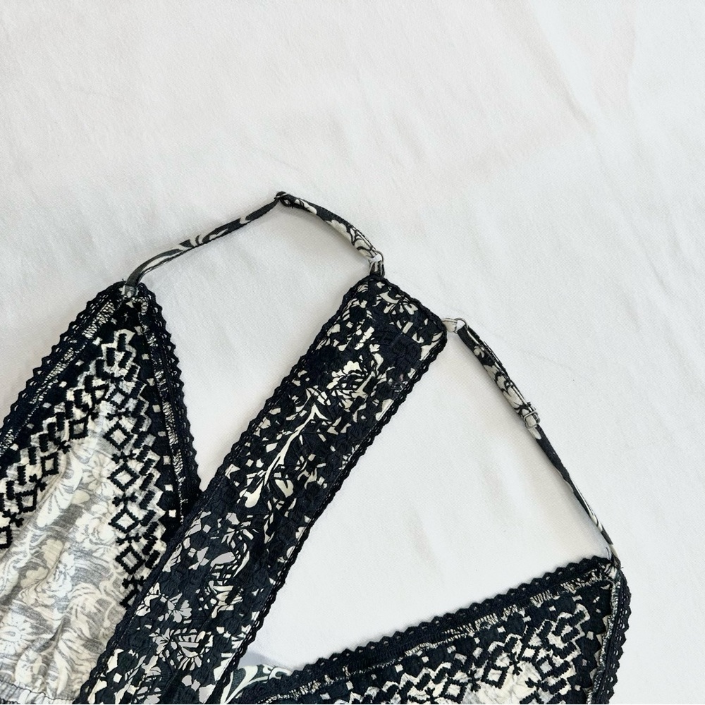 Free People Sammy Tank Top Camisole Black/Cream Floral Size XLarge NWT - Picture 10 of 13